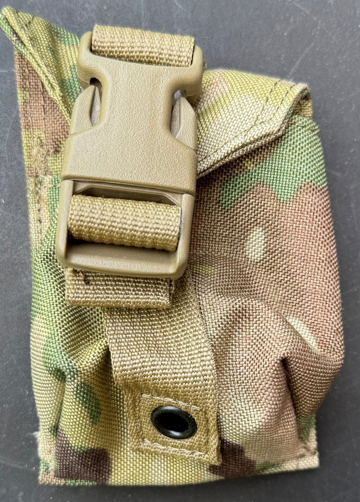 US OCP Multicam Grenade Pouch (GP) Mint