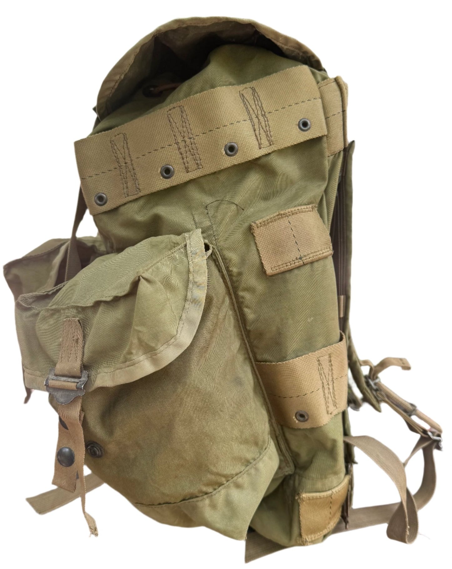 Vintage Vietnam War 1968 US Army Nylon Tropical Rucksack W/ Frame Green - Bateleur Militaria