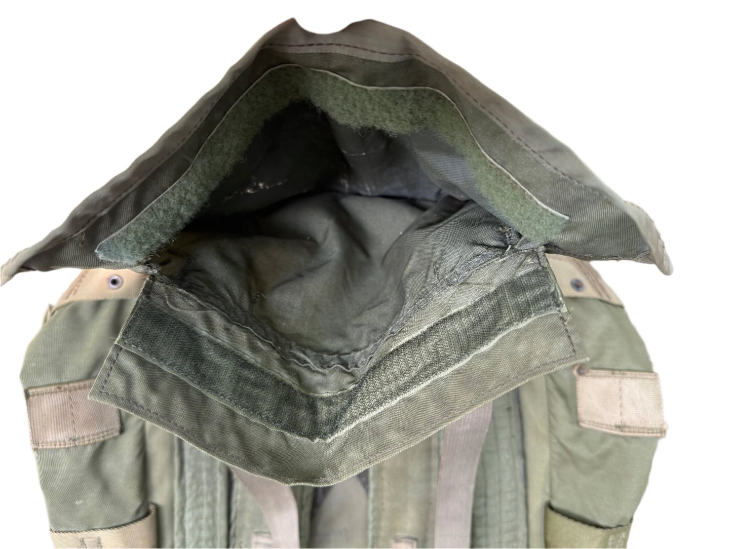 Vintage Vietnam War 1968 US Army Nylon Tropical Rucksack W/ Frame Green - Bateleur Militaria
