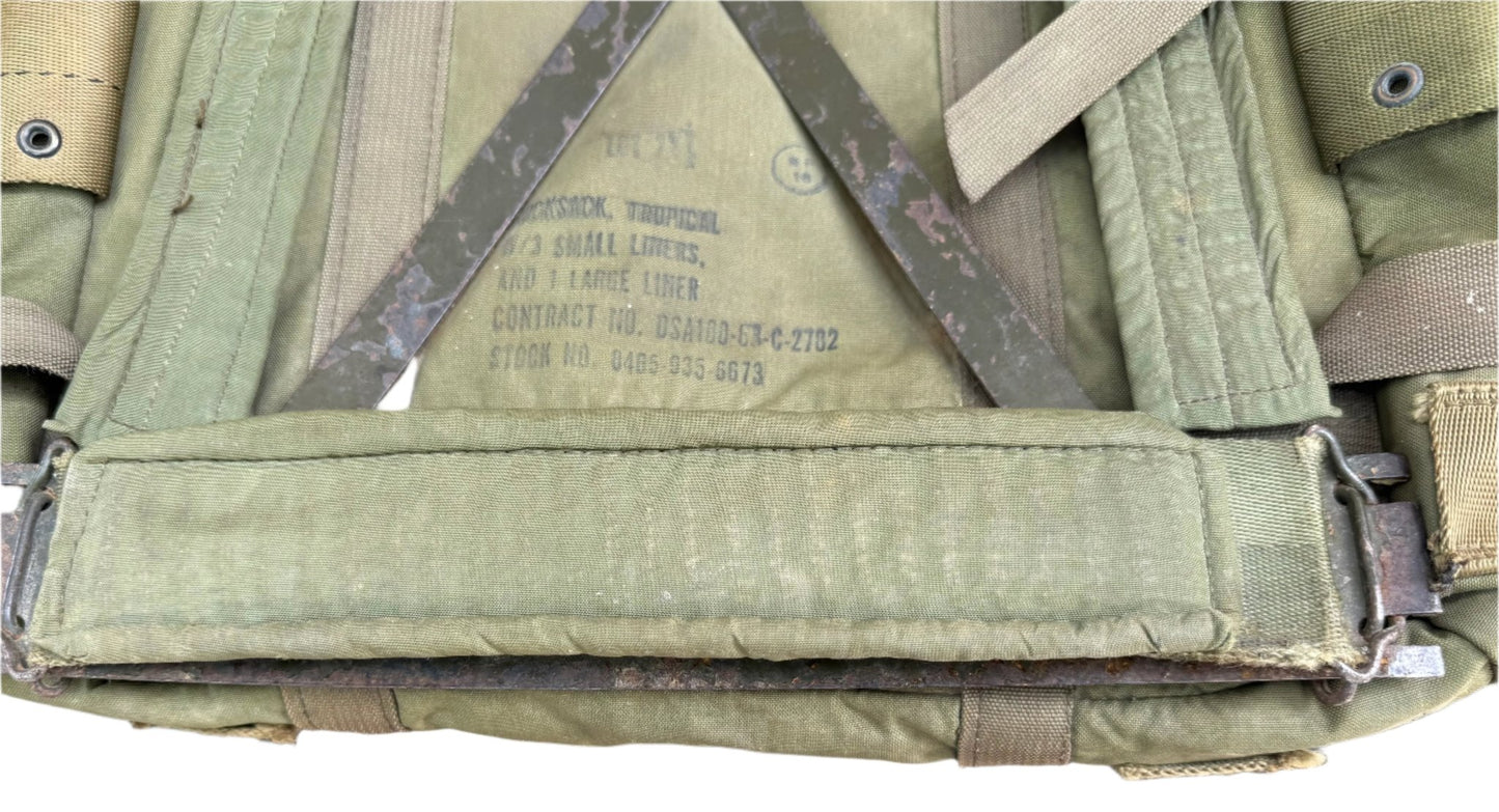 Vintage Vietnam War 1968 US Army Nylon Tropical Rucksack W/ Frame Green - Bateleur Militaria