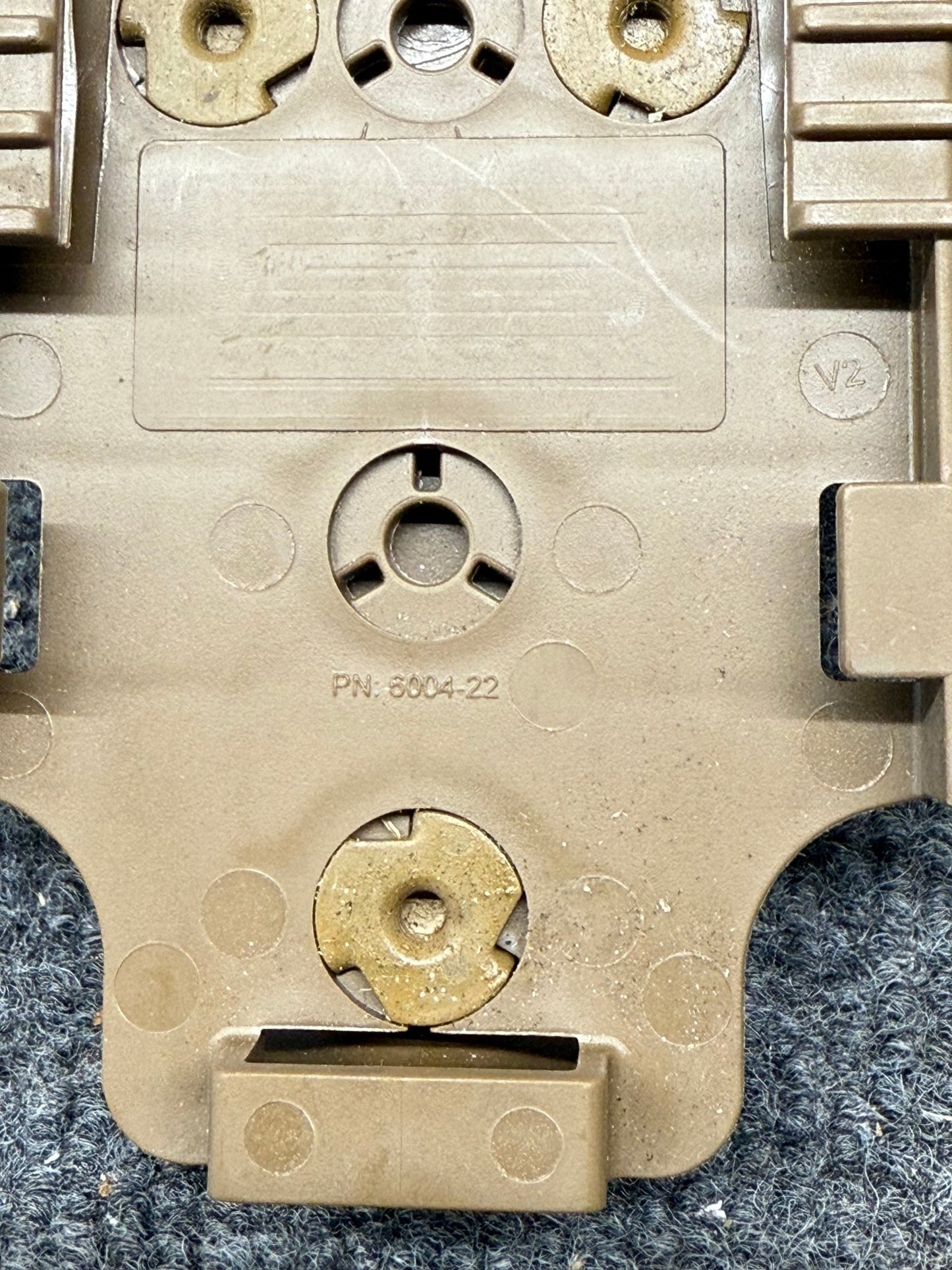 Safariland Military Tan 6075UBL MS22 Low Ride UBL Belt Adapter w QLS Quick Detach - Bateleur Militaria