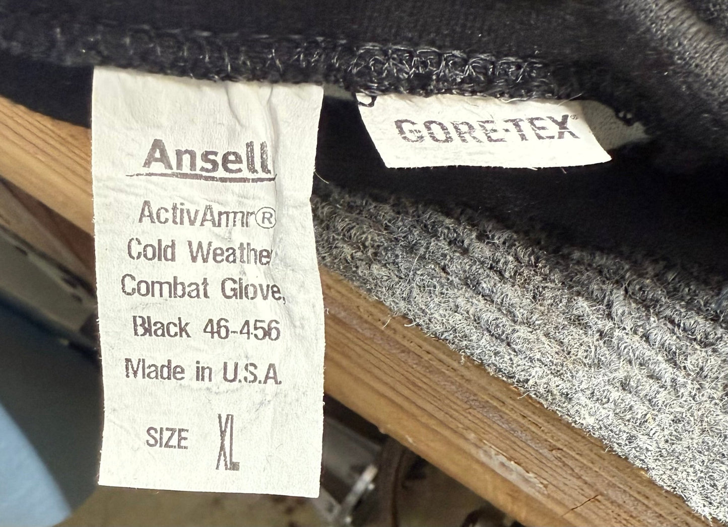 Ansell ACTIVARMR 46 - 456 Cold Weather Combat Gloves GORETEX Black Size XL New - Bateleur Militaria