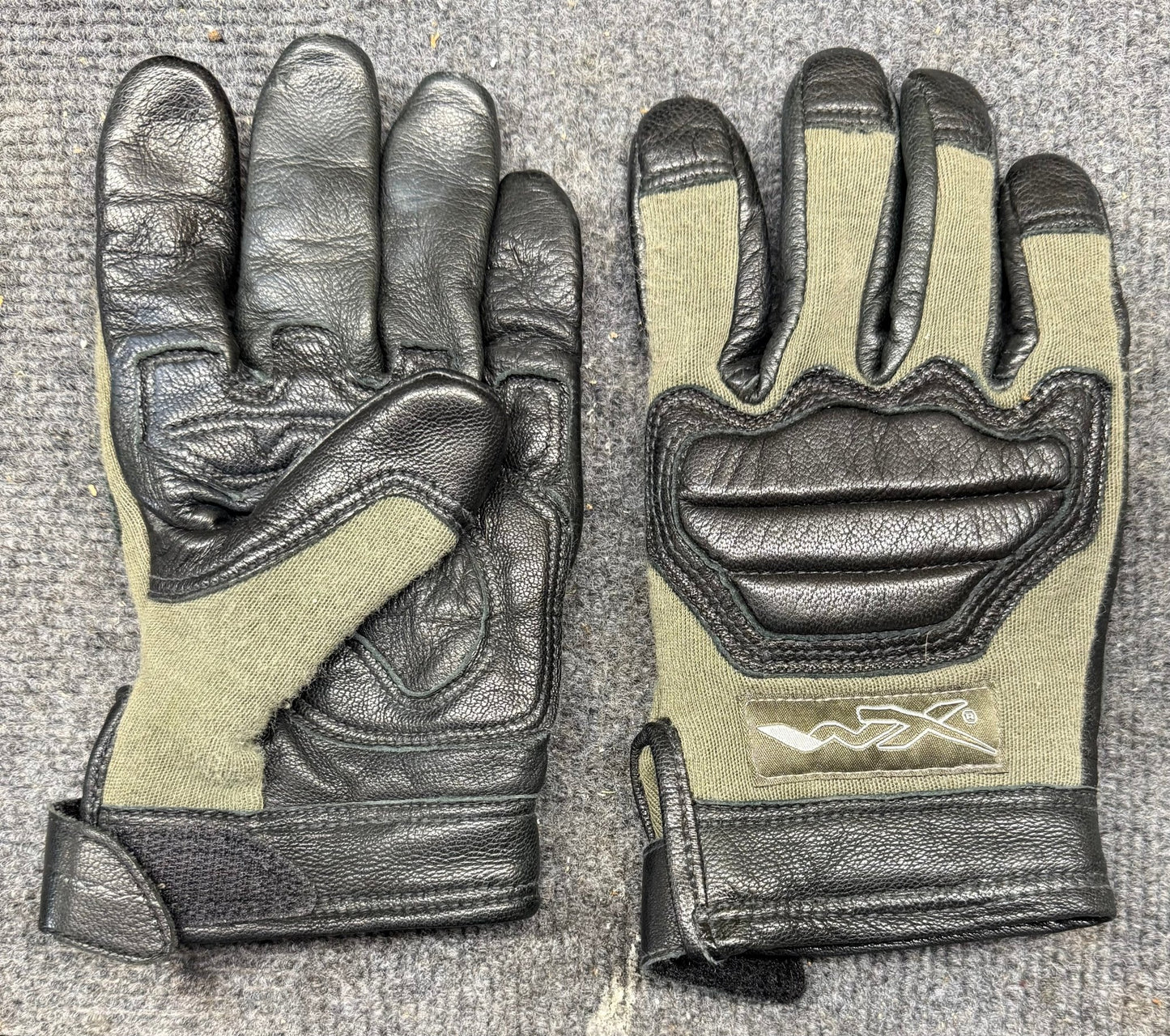 Paladin Tactical Operator Gloves Medium - Bateleur Militaria