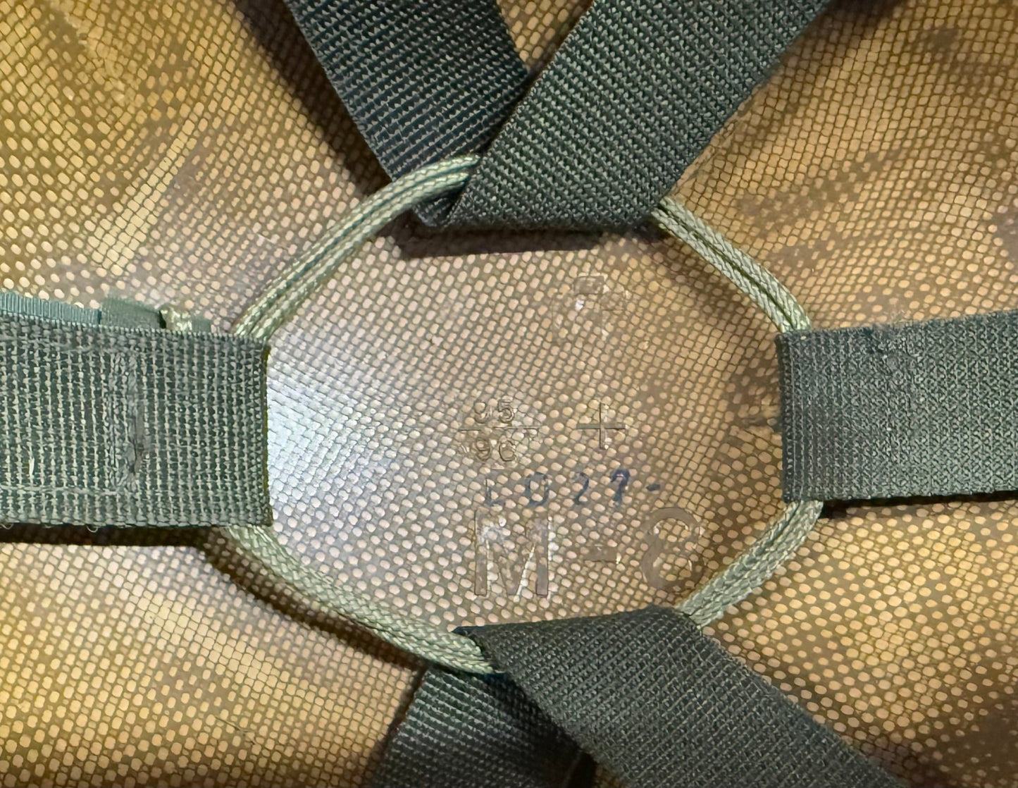PASGT Unicor Helmet Size Medium & Woodland Cover #73101