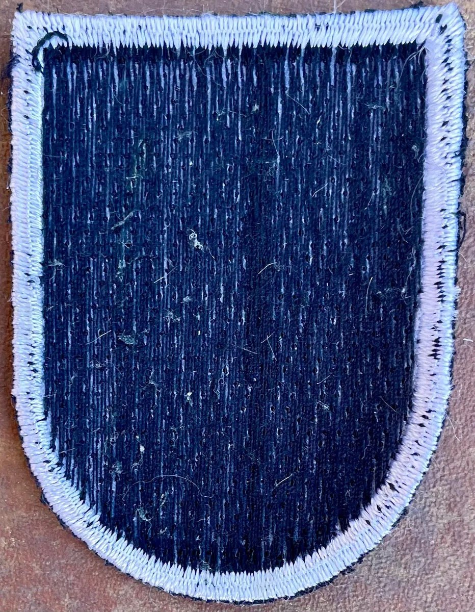 US Army 5th Special Forces Group Airborne Type 2 Oval Cut Edge - Bateleur Militaria