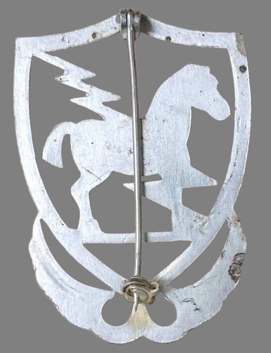 US Army 10th Special Forces Trojan Horse Beret Badge 1950's - Bateleur Militaria