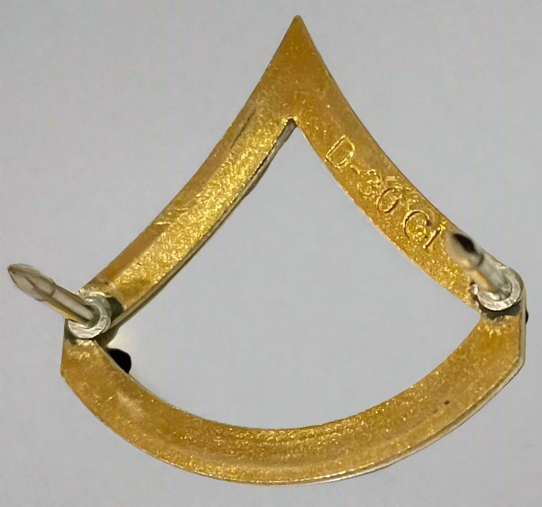 US Army Private First Class Gilt Collar Chevrons Set of 2 Hallmarked - Bateleur Militaria