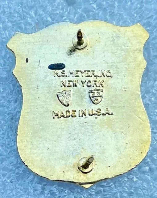 US Army 18th Field Artillery DUI Crest Hallmarked - Bateleur Militaria