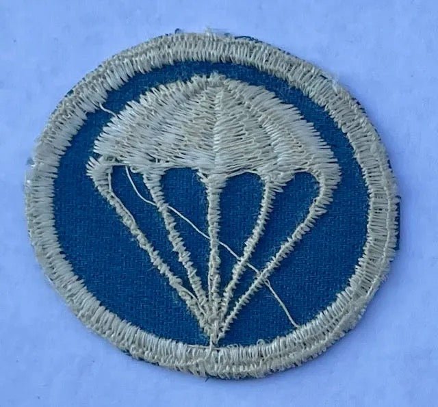US Army Parachutist Garrison Cap Badge on Twill Cut Edge 1 - Bateleur Militaria