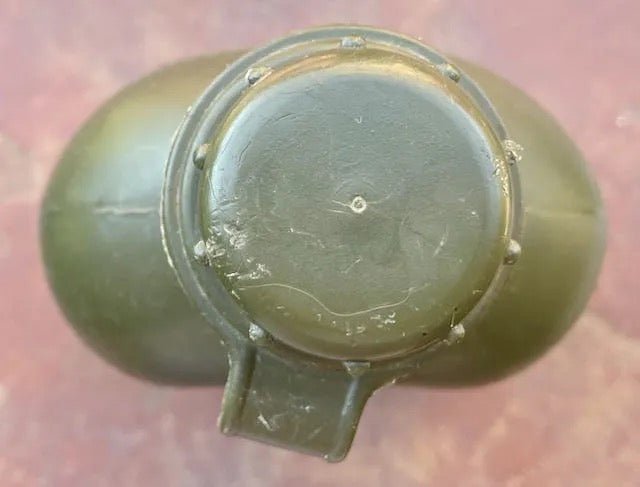 US M1961 Plastic 1 Quart Canteen Dated 1976