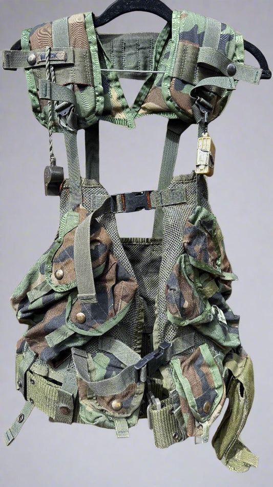 US Army Enhanced Tactical Load bearing Vest w Extra Pouches. - Bateleur Militaria