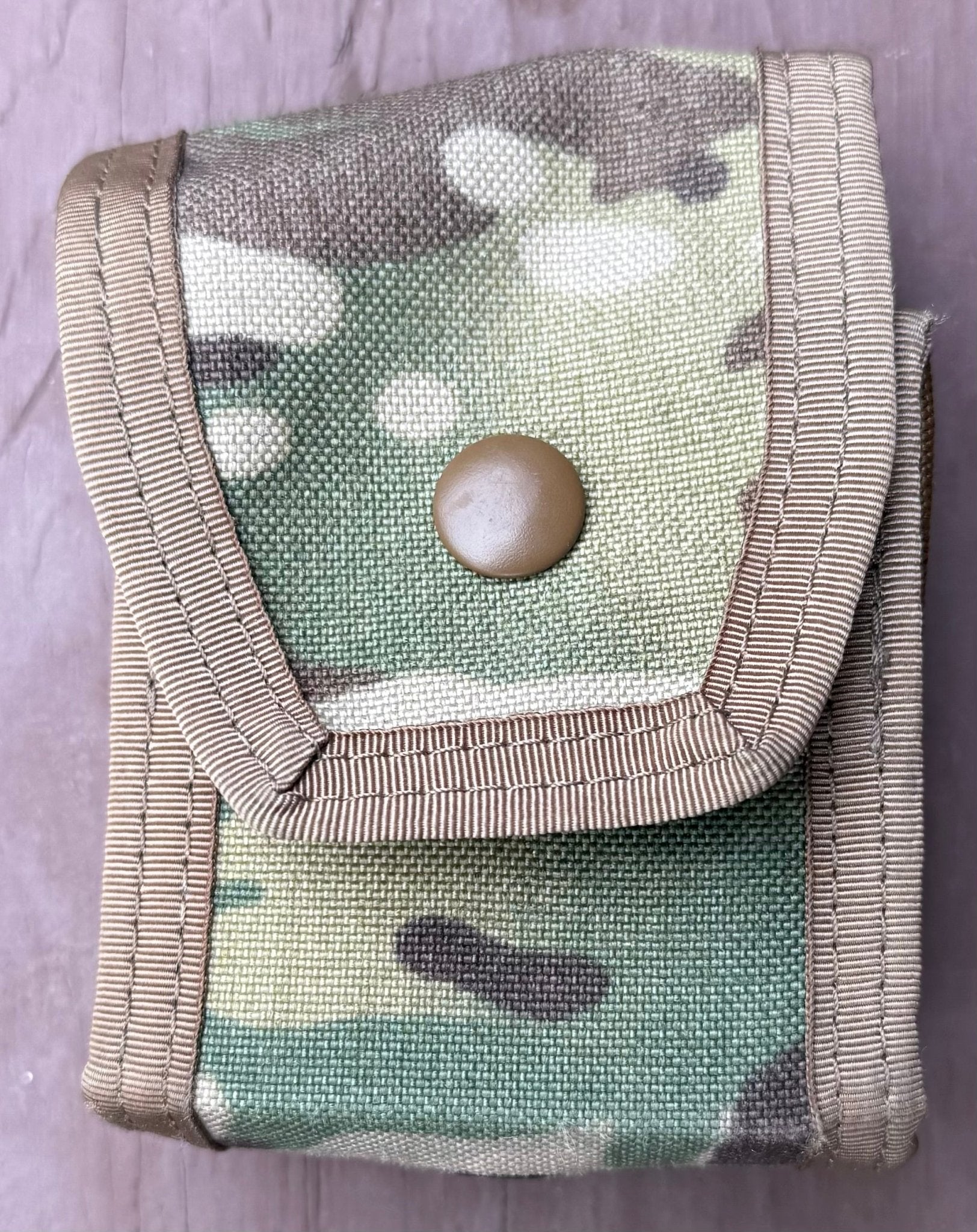 US OCP Multicam Double Handcuff Pouch Molle II (HCP) Mint - Bateleur Militaria