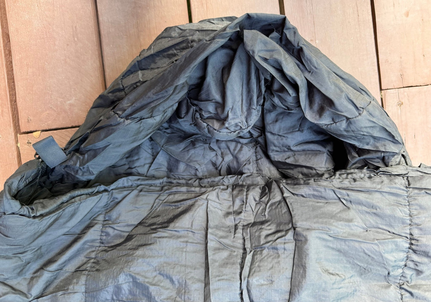 US Army Intermediate Cold Sleeping Bag + Stuff Sack - Bateleur Militaria