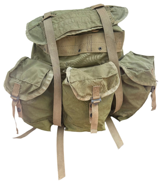 Vintage Vietnam War 1968 US Army Nylon Tropical Rucksack W/ Frame Green - Bateleur Militaria