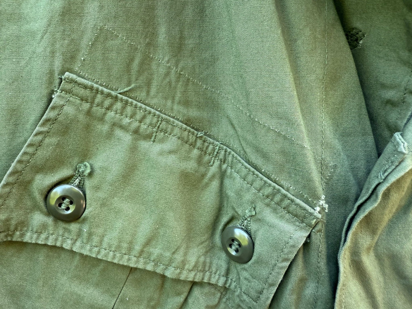 Vietnam 1st Pattern OG - 107 Combat Jungle Jacket Poplin Cotton with Exposed Buttons M/S - Bateleur Militaria