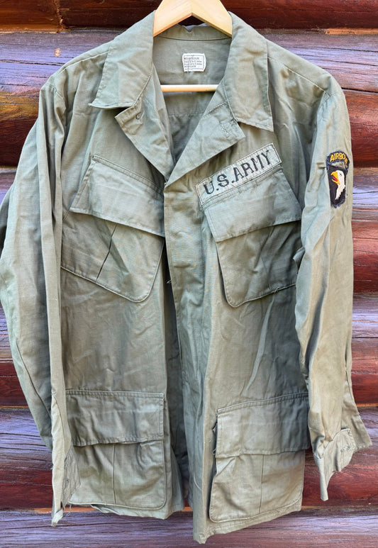 US Vietnam OG - 107 Wind Resistant Rip Stop Poplin Coat Size Medium 101 Airborne - Bateleur Militaria