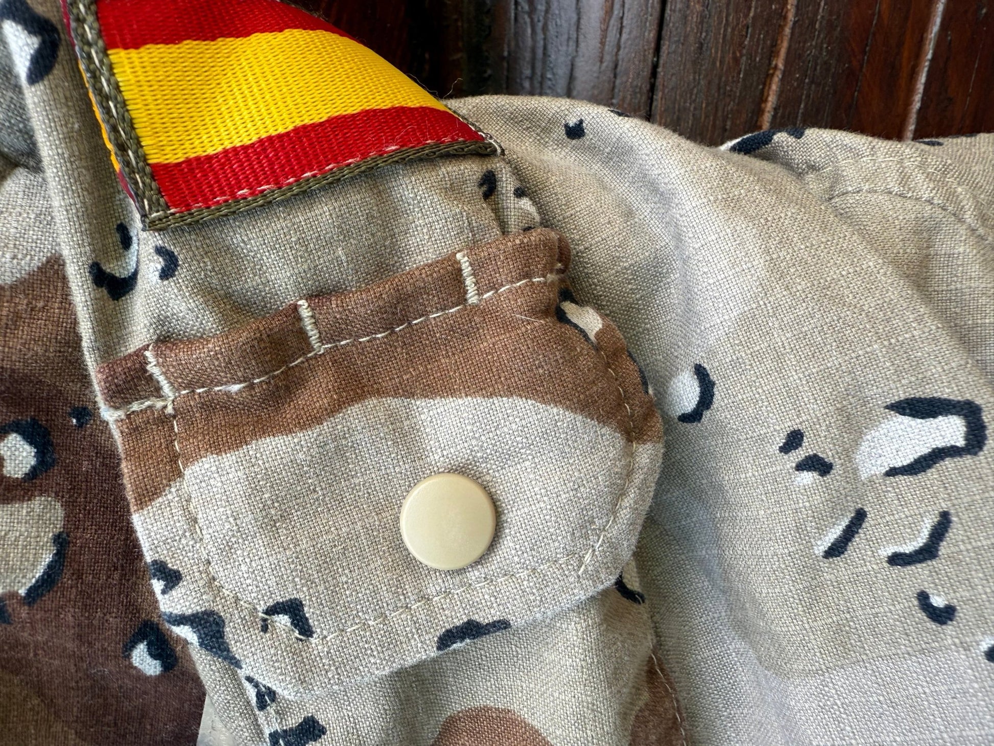 Spanish 6 - Color Desert Camo Shirt M - Bateleur Militaria