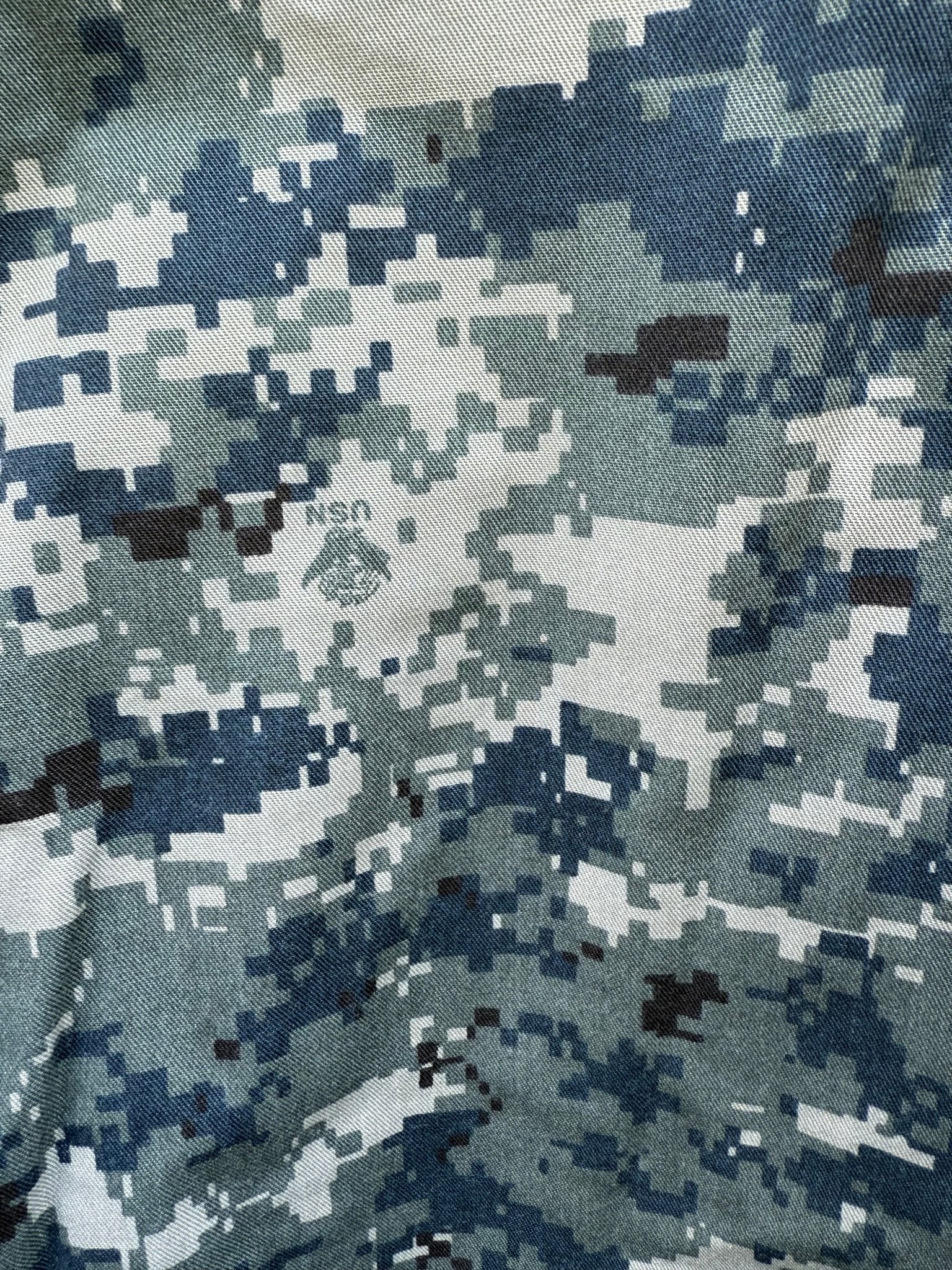 US Navy Experimental Work Uniform Pixelated Pattern D Coat XL - Bateleur Militaria