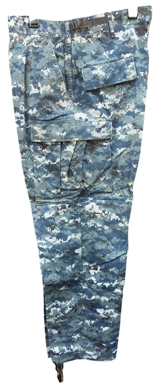 US Navy Experimental Work Uniform Pixelated Pattern D Trousers Large - Bateleur Militaria