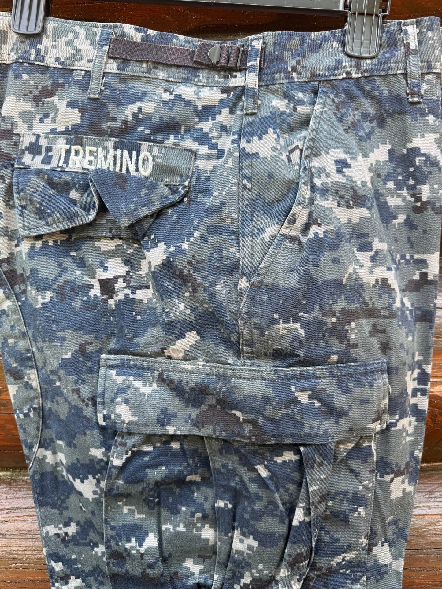 US Navy Experimental Work Uniform Pixelated Pattern D Trousers Large