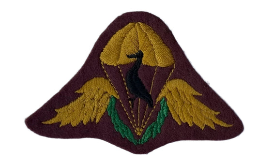 Ciskei Army Special Forces Beret Badge Gold Canopy & Wings Black Bird Green Wreath on Maroon - Bateleur Militaria