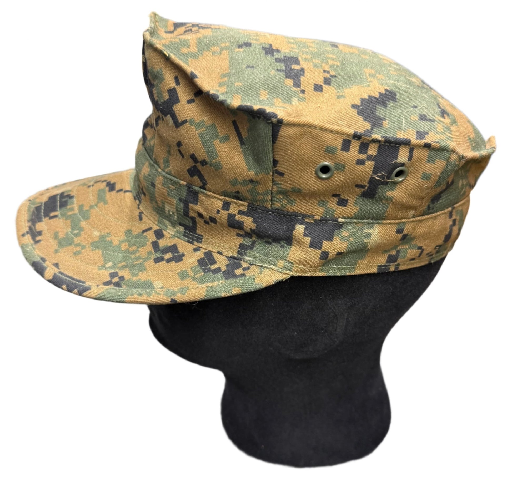 USMC Woodland MARPAT Garrison CAP 8 - Point Cover Size Medium - Bateleur Militaria