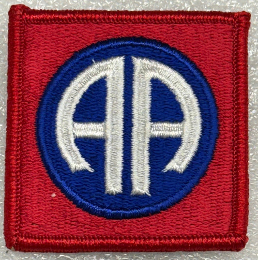 US Army 82nd Airborne SSI/Patch Color Merrowed Edge - Bateleur Militaria