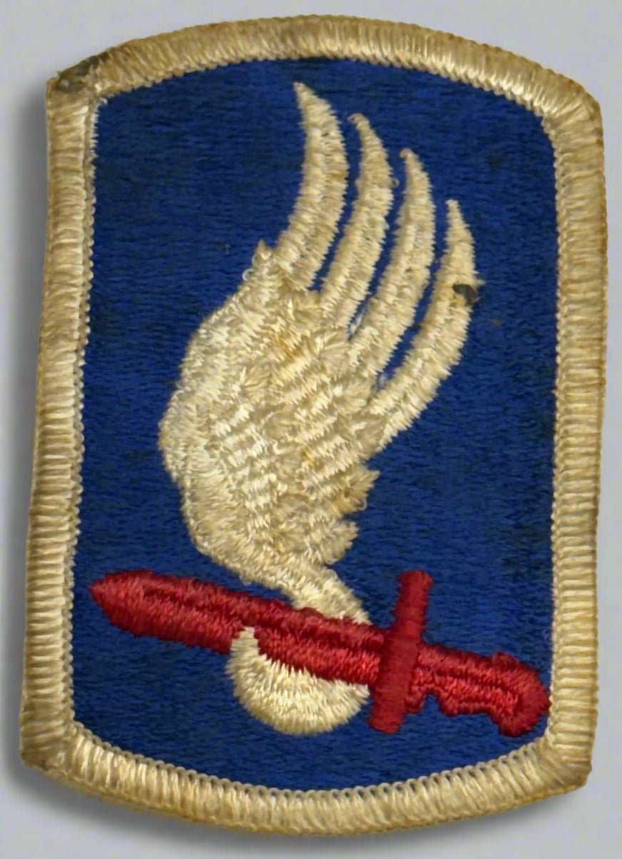 US Army 173rd Airborne Brigade SSI/Patch Color Merrowed Edge - Bateleur Militaria