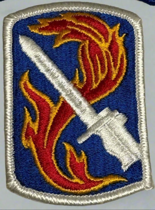 US Army 198th Infantry Brigade SSI/Patch Color Merrowed Edge - Bateleur Militaria
