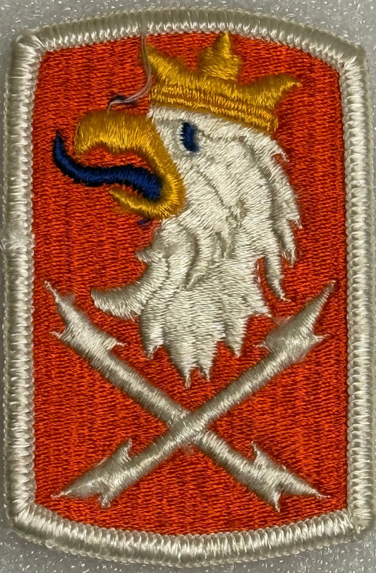 US Army 22nd Signal Brigade SSI/Patch Color Merrowed Edge - Bateleur Militaria