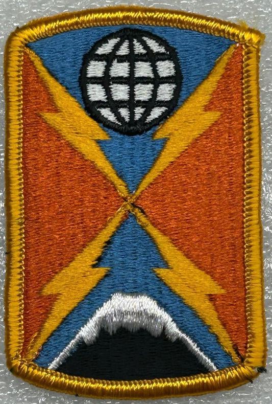 US Army 1104th Signal Brigade SSI/Patch Color Merrowed Edge - Bateleur Militaria