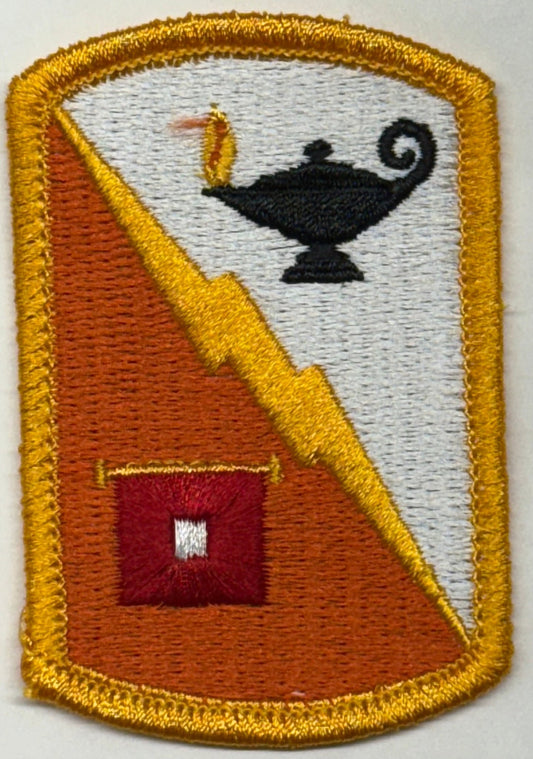 US Army 15th Signal Brigade SSI/Patch Color Merrowed Edge - Bateleur Militaria