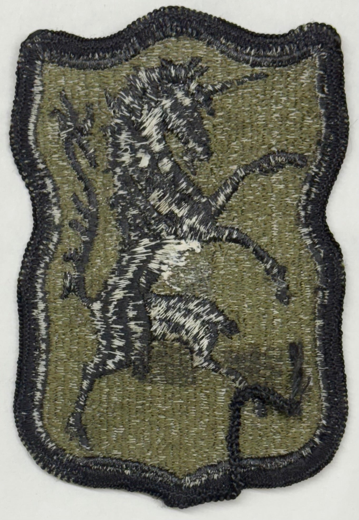 US Army 6th Armored Cavalry Regiment (ACR) SSI/Patch OD Merrowed Edge - Bateleur Militaria