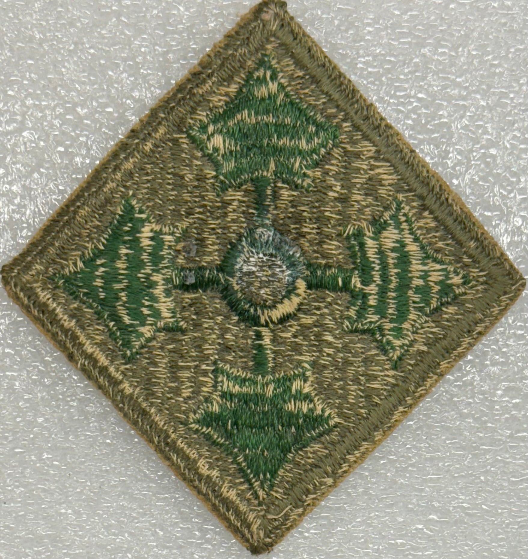 US Army 4th Infantry Division Color SSI/Patch Cut Edge 1st Design (1918 - 1958) - Bateleur Militaria