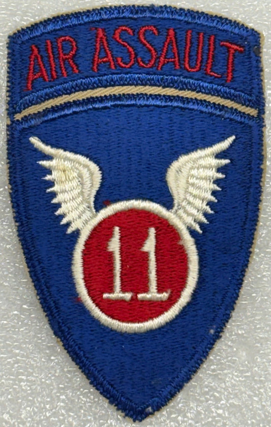 US Army 11th Air Assault Division Cut Edge Color 1 - Piece SSI/Patch (1963 - 1965) NO GLOW - Bateleur Militaria