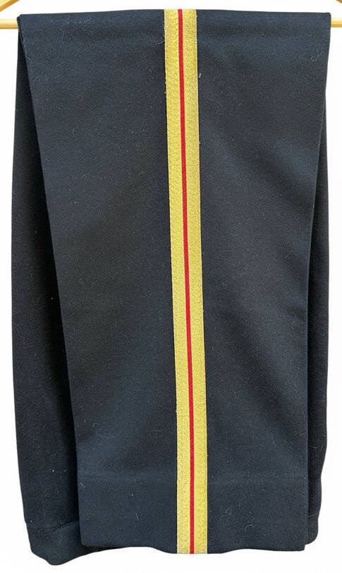 USMC Male Officer's Evening Dress Uniform with EGA's, Rank, Ribbons and Acrouments - Bateleur Militaria