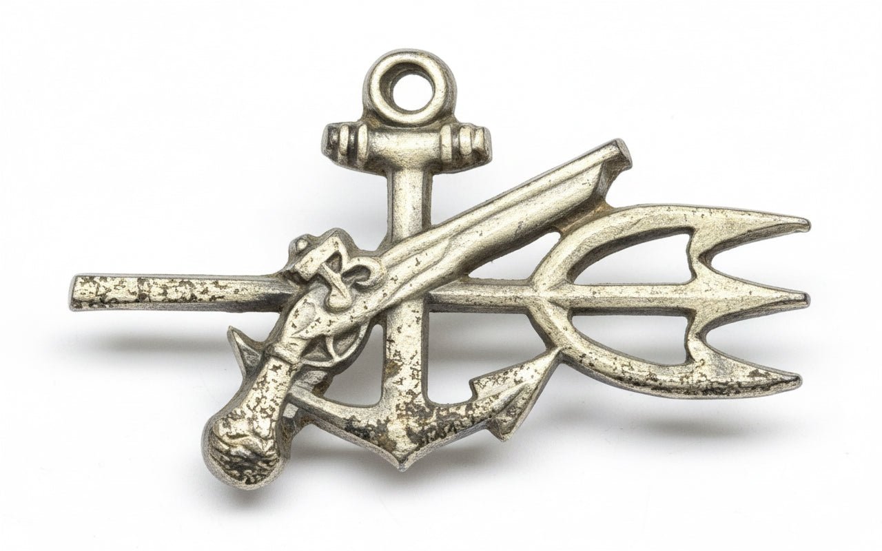 US Navy Underwater Demolition Team (UDT) Badge Vietnam Vanguard Miniature - Bateleur Militaria