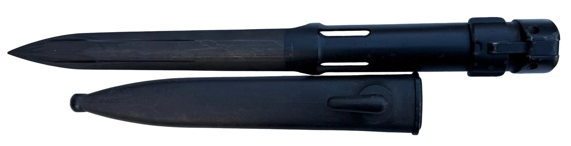 South Africa (SADF) R1 Bayonet and Scabbard Grade 1 Condition - Bateleur Militaria