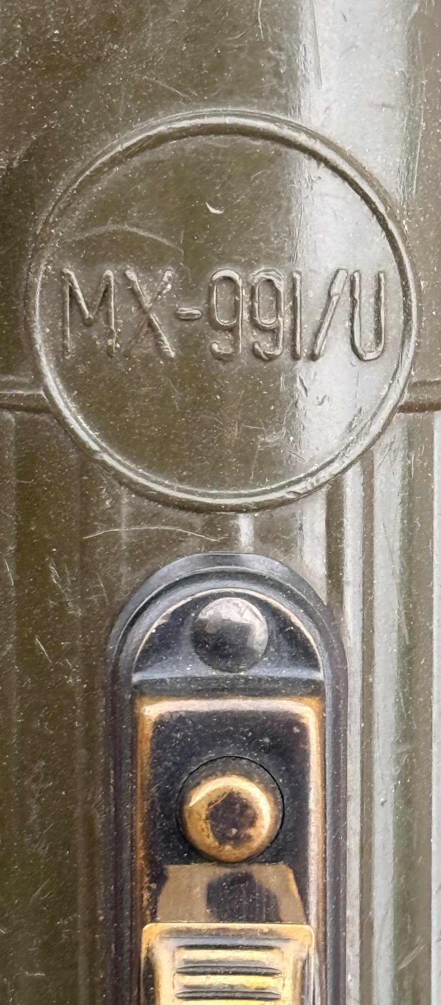US Vietnam MX-991/U Angled Flashlight with Lenses - Bateleur Militaria