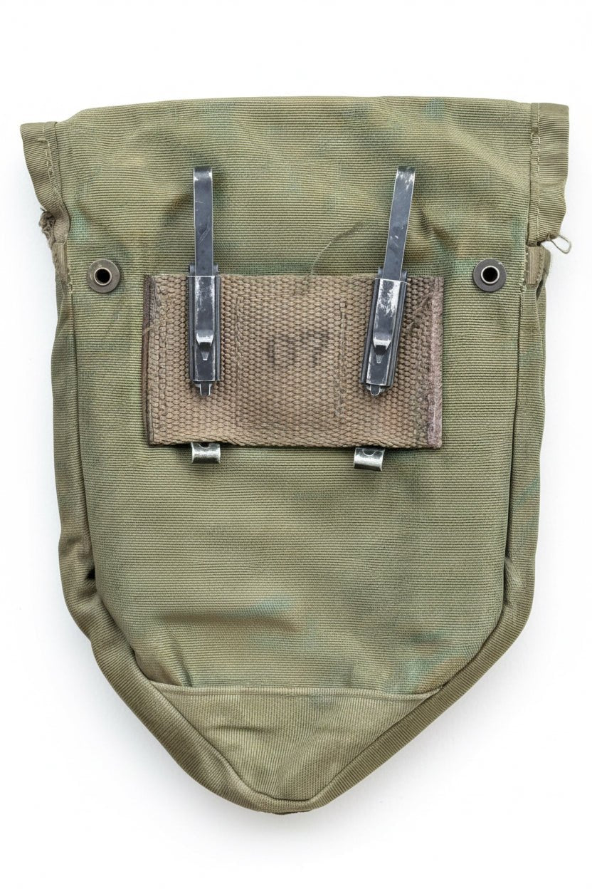 US Vietnam Collapsible Entrenching Tool Carrier Dated 1974 - Bateleur Militaria