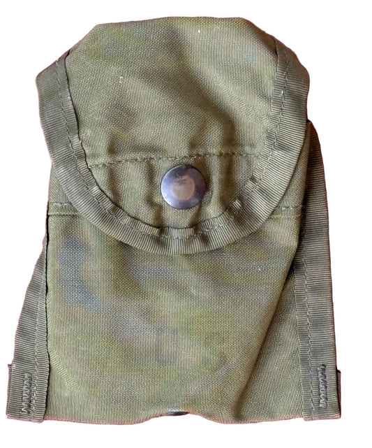 US Vietnam M1967 First Aid / Compass pouch 1974 - Bateleur Militaria