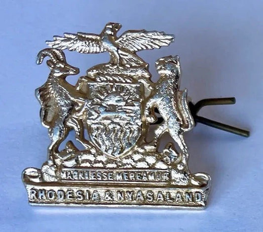 Rhodesia and Nyasaland Native Department Slouch Hat Badge - Bateleur Militaria