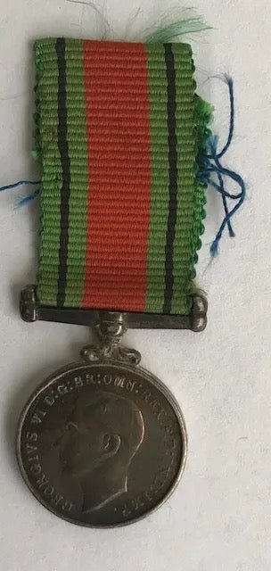South Africa (SADF) WW2 Defence Medal Miniature 1 - Bateleur Militaria