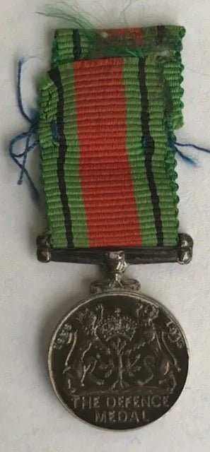 South Africa (SADF) WW2 Defence Medal Miniature 1 - Bateleur Militaria