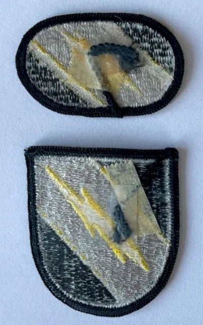 US Army Joint Special Operations Command Signals Flash & Oval - Bateleur Militaria