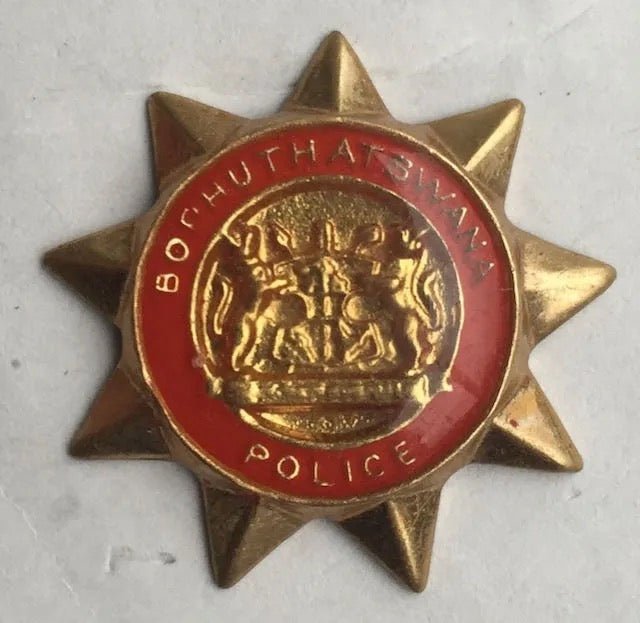 Bophuthaswana Police Collar Badge Gilt & Enamel - Bateleur Militaria