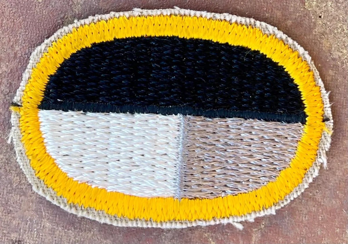 US Army JFK Special Warfare Center Oval Cut Edge - Bateleur Militaria
