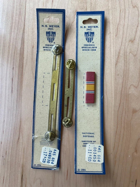 US Army Medal Ribbon and Ribbon Racks Lot - Bateleur Militaria