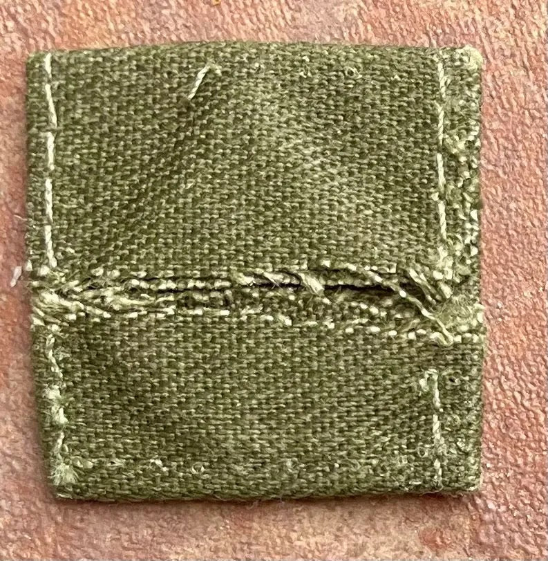 US Army Specialist Collar Chevron on OD Set - Bateleur Militaria