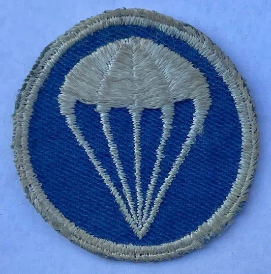 US Army Parachutist Garrison Cap Badge on Twill Cut Edge 3 - Bateleur Militaria
